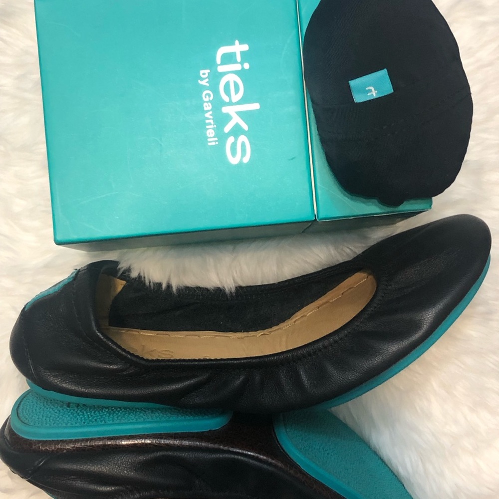Tieks By Gavrieli Black Worn three times . Comes with puch and box